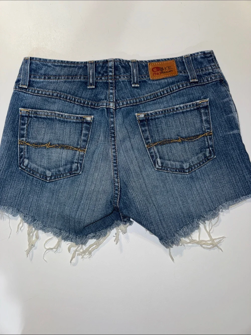 BKE Mindi Long Frayed Hem Denim Shorts -‎ Blue size 6